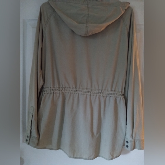 Women's tent size medium jacket - Picture 4 of 8